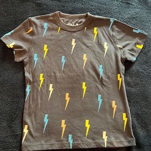 Boys short sleeve lighting bolt tee by Chaser Brand Size 4T